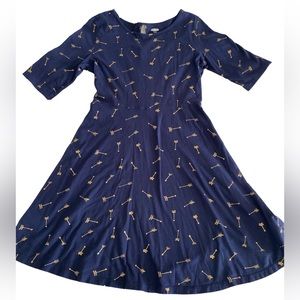 Old Navy XL (14) Navy blue arrow dress.